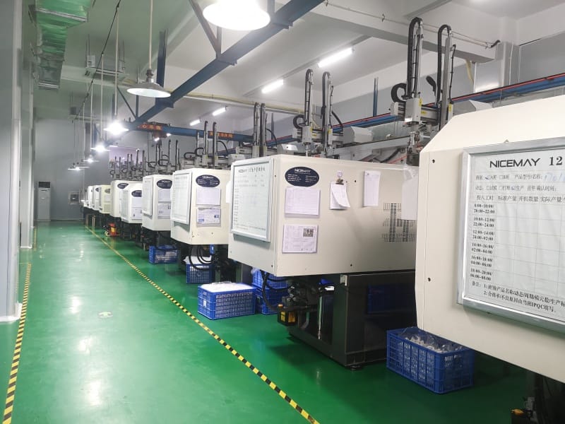 NICEMAY injection-molding equipment and in-process production handling — image 1